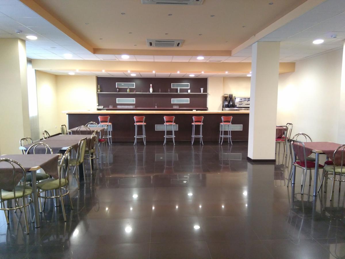 考谷拉达酒店 萨拉戈萨 外观 照片